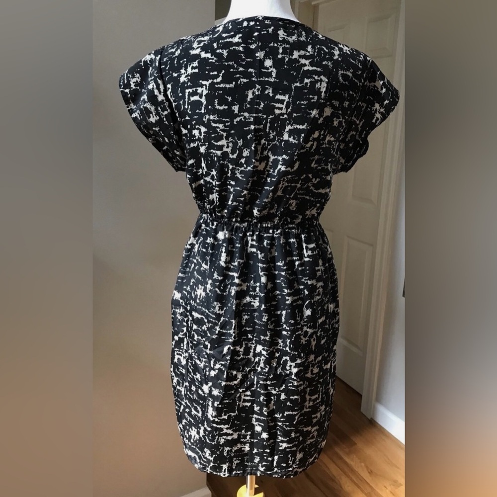 Mossimo Womens Black and cream Geometric Print Dress Short Sleeve - Picture 9 of 9